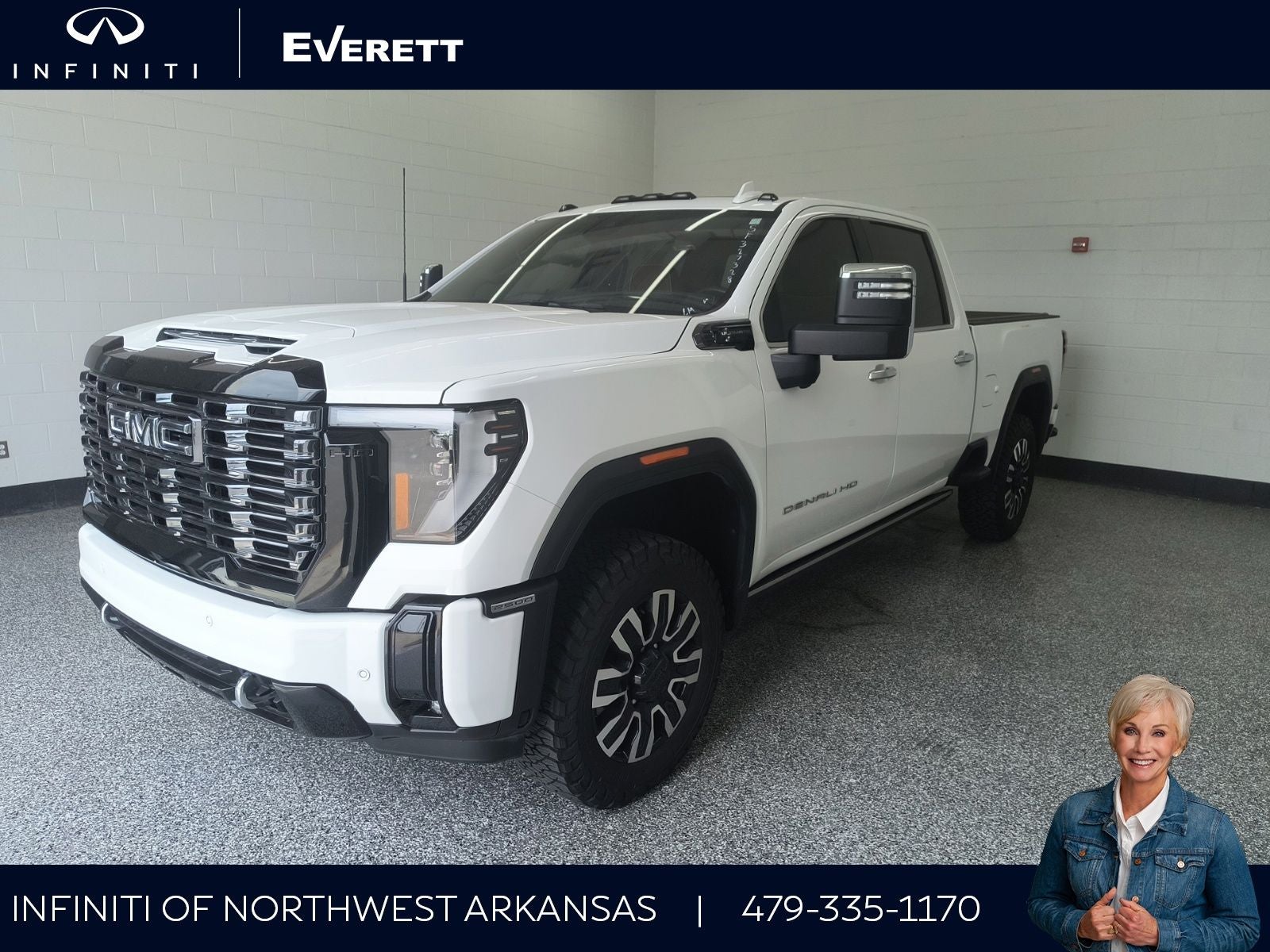 2025 GMC Sierra 2500HD Denali Ultimate in Summit White — front three-quarter view
